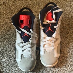 Kids Jordan Sneakers - White and Red